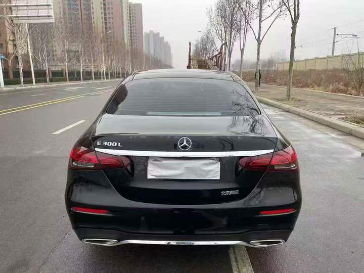 东营21年奔驰E9