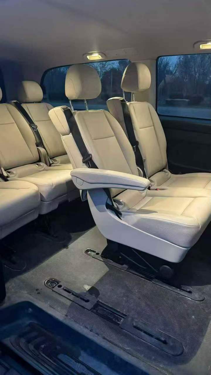 烟台25年奔驰威霆5