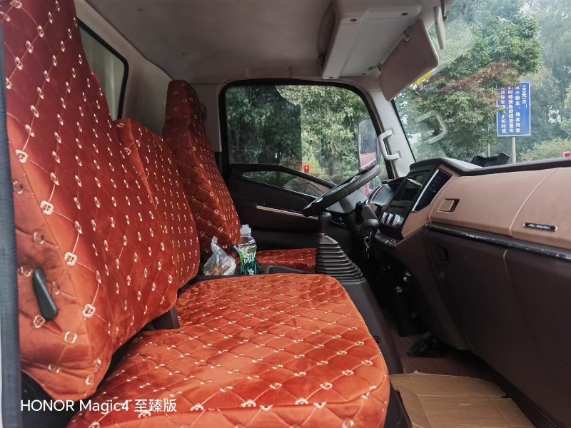 成都22年江铃凯运4