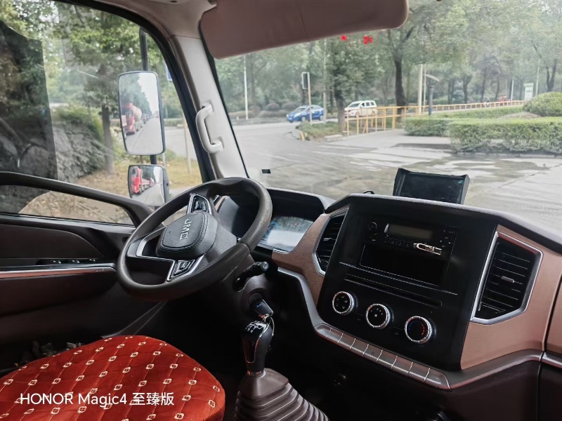 成都22年江铃凯运6