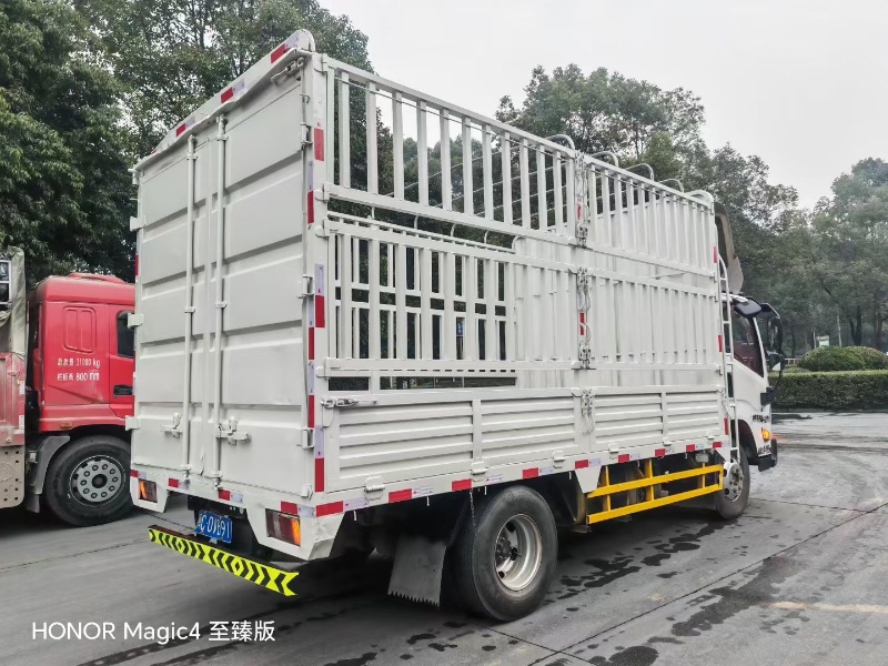 成都22年江铃凯运9