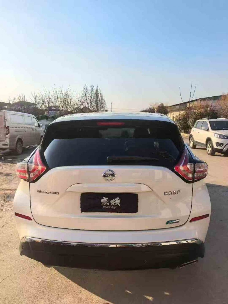 枣庄16年日产楼兰8