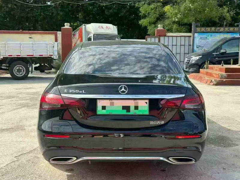 淄博22年奔驰E8
