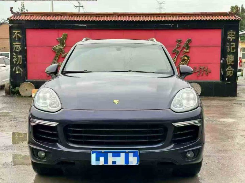 淄博18年保时捷卡宴1