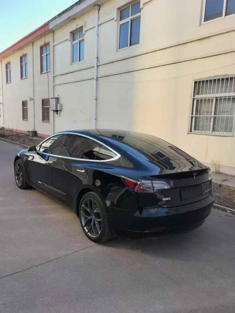 青岛20年特斯拉MODEL 35