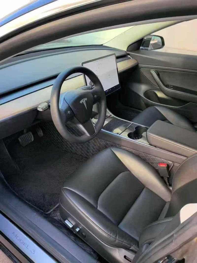 青岛20年特斯拉MODEL 37