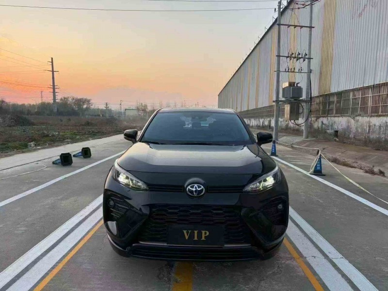 济宁24年丰田威兰达1