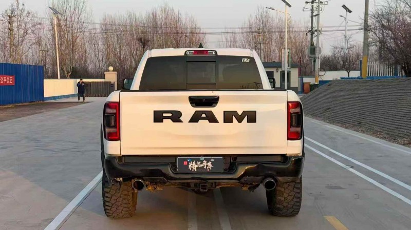 青岛19年道奇公羊4