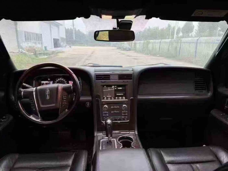 济宁17年林肯领航员6