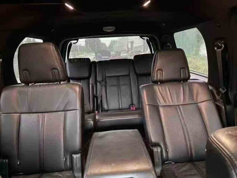 济宁17年林肯领航员7