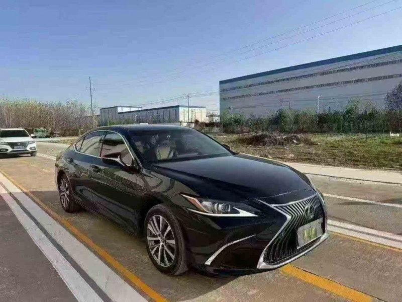 潍坊21年雷克萨斯ES2