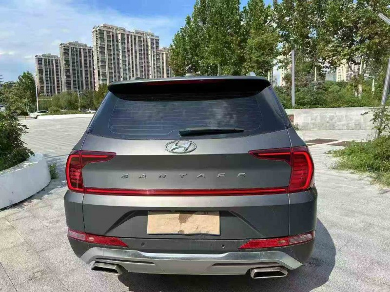 枣庄21年现代新胜达8