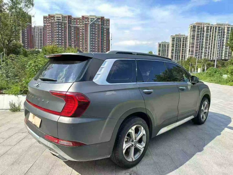 枣庄21年现代新胜达9