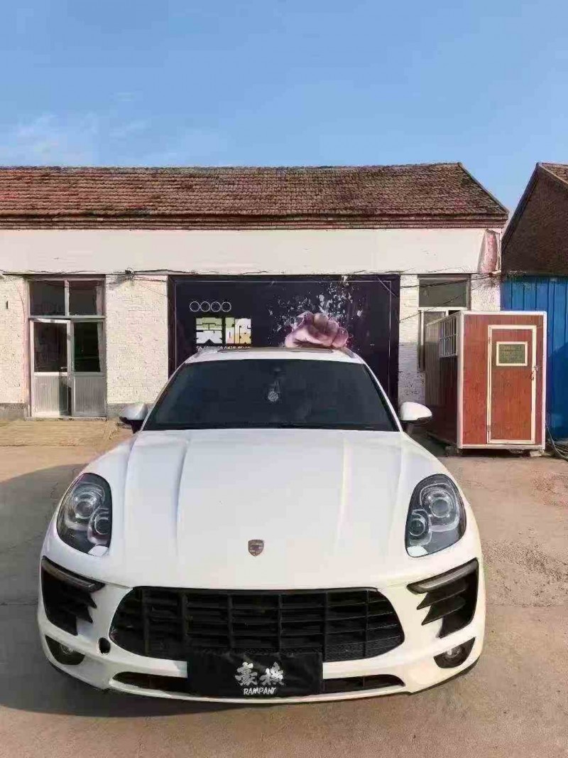 烟台17年保时捷Macan1