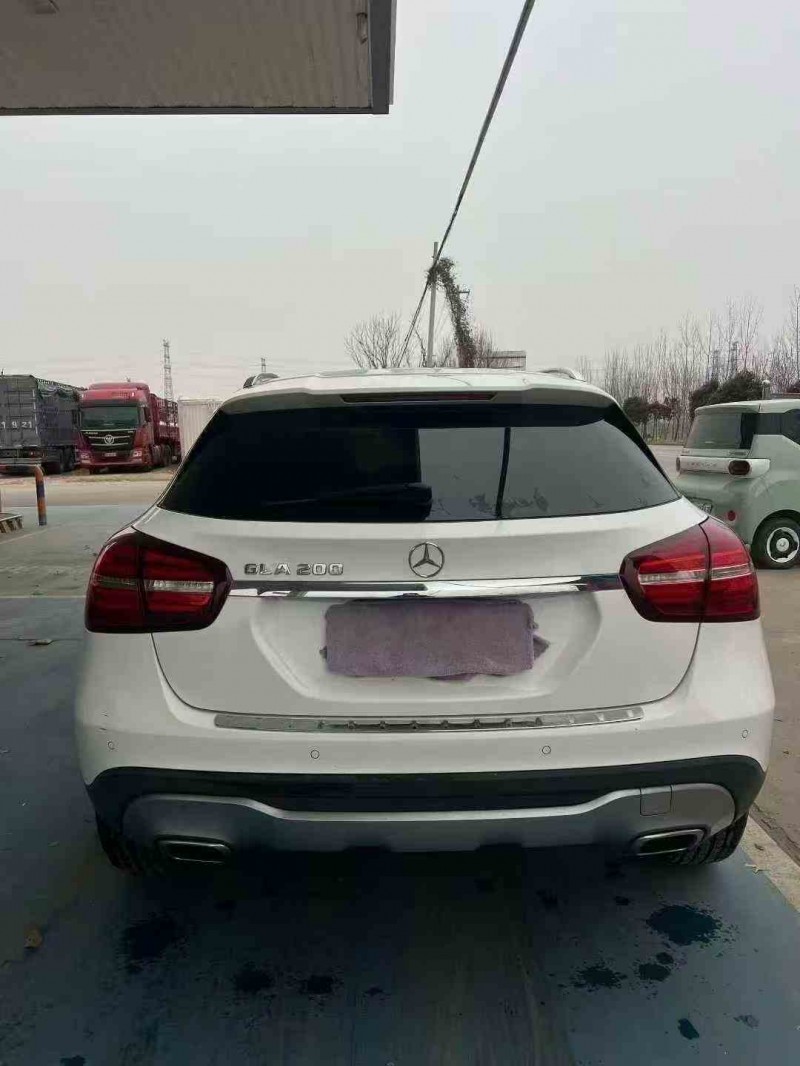 东营19年奔驰GLA6