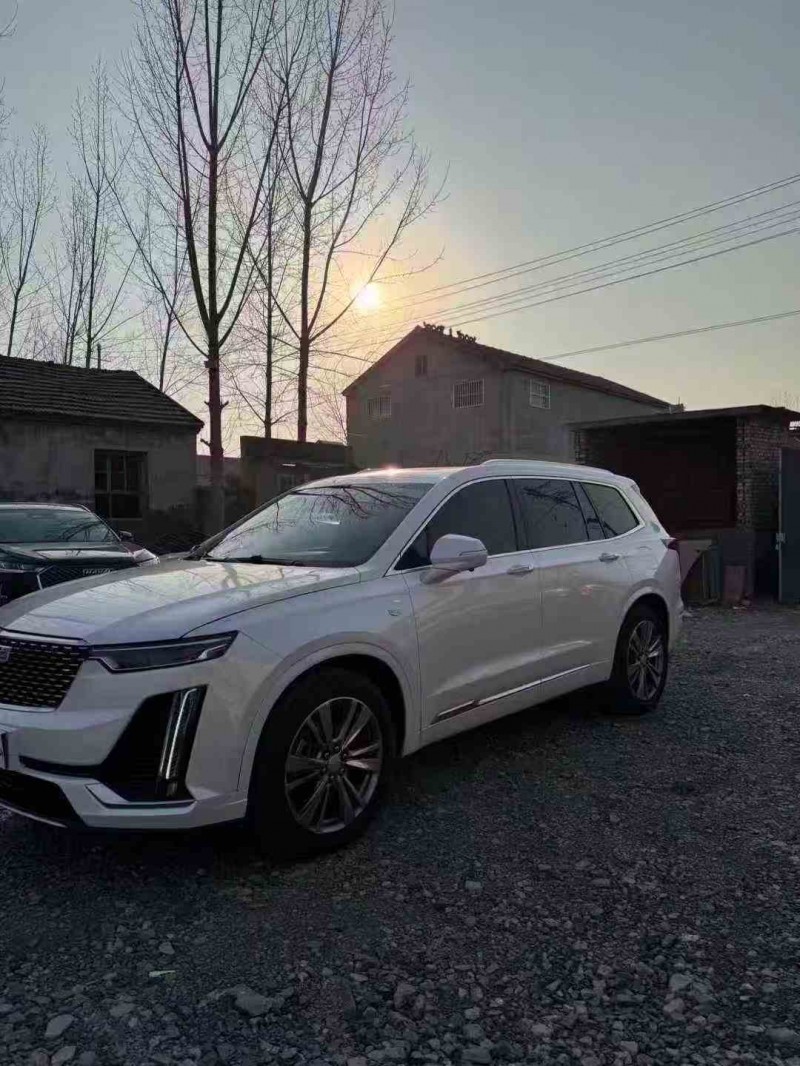 潍坊20年凯迪拉克XT62