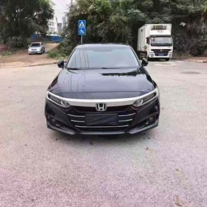 南宁23年本田雅阁