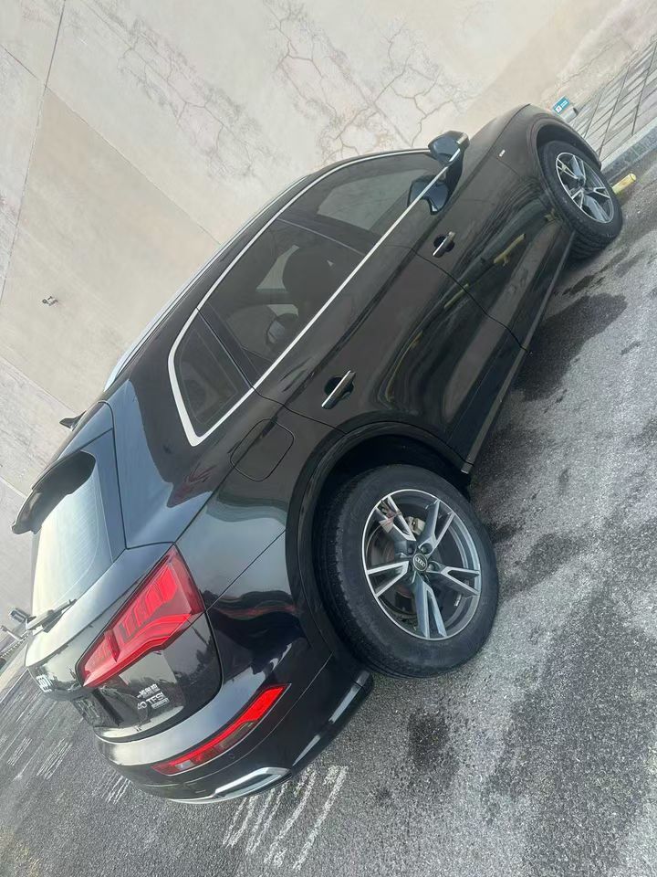 营口20年奥迪Q59