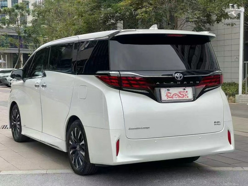 佛山24年丰田埃尔法7