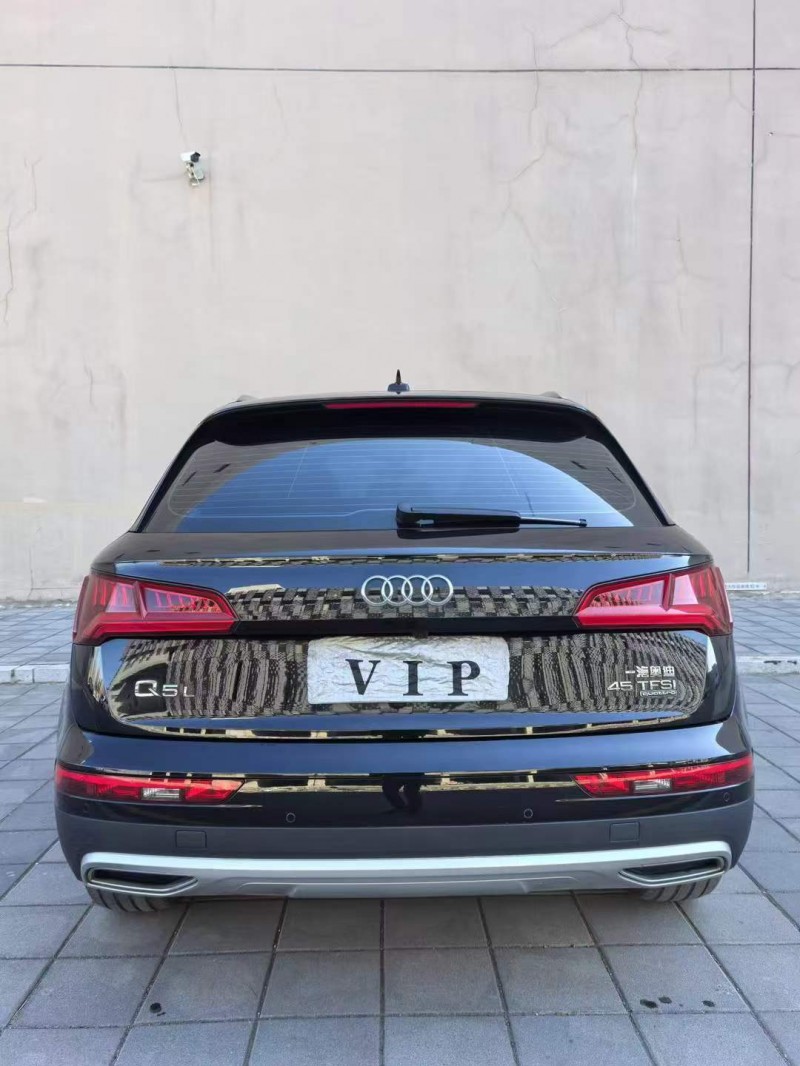 营口20年奥迪Q58
