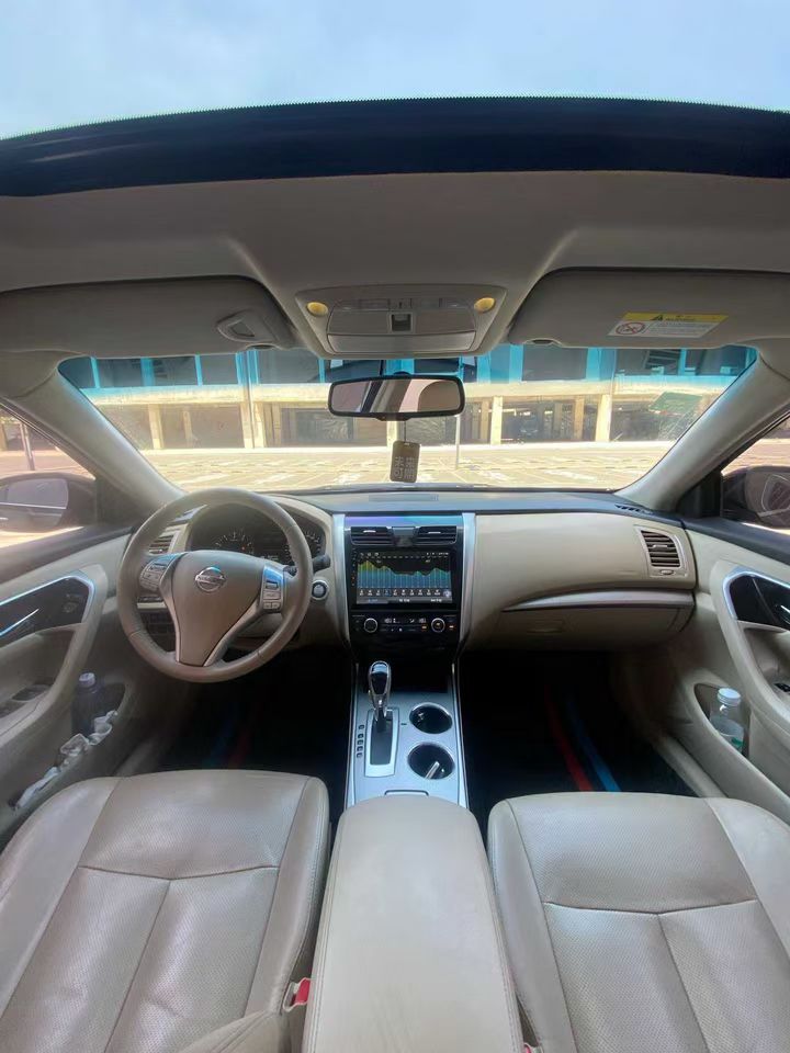 营口18年日产天籁4