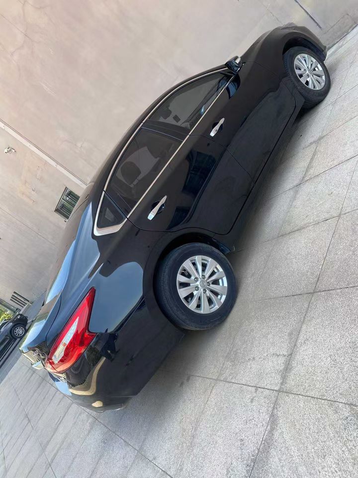 营口18年日产天籁9