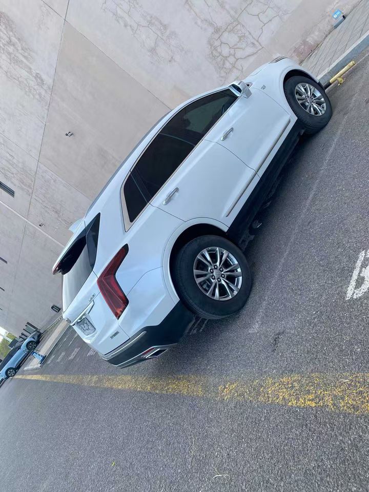 营口22年凯迪拉克XT58