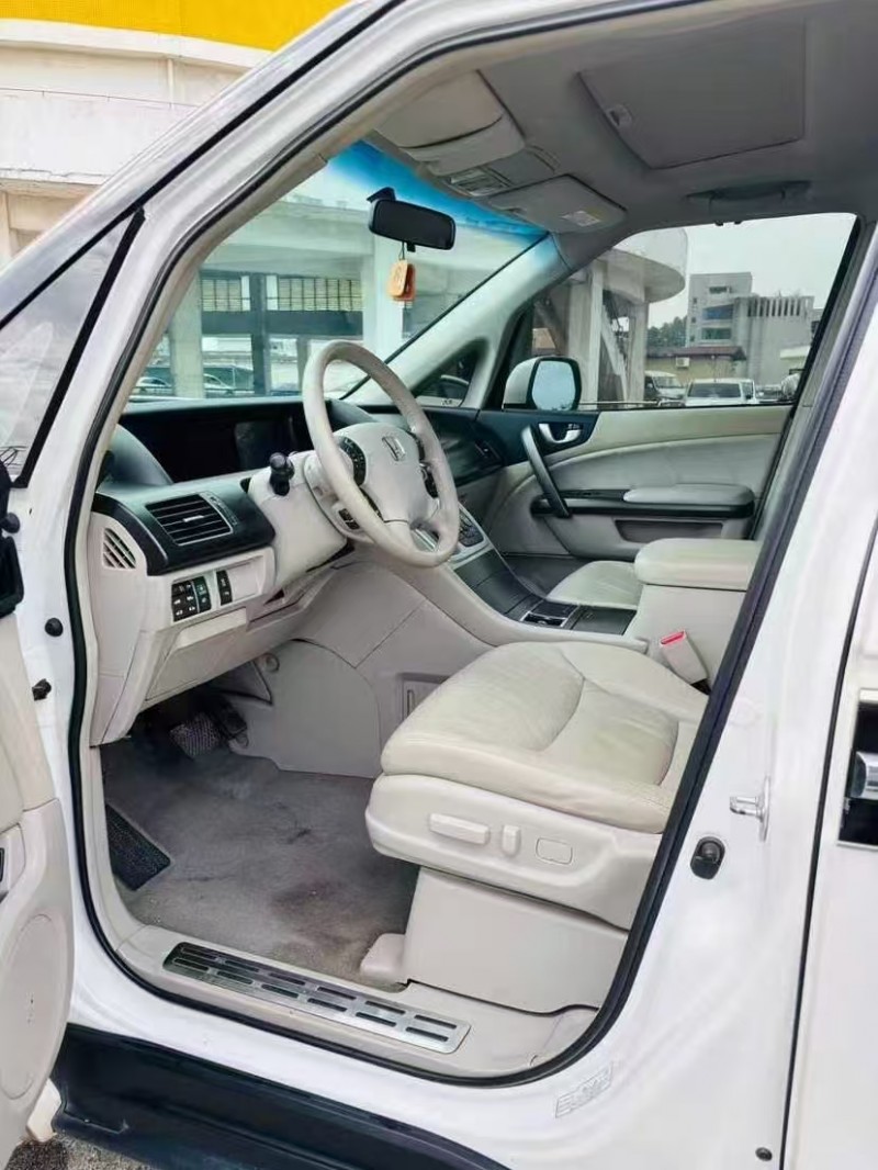 东莞13年本田艾力绅6