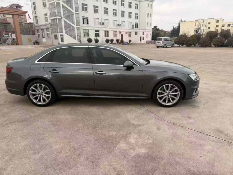 青岛19年奥迪A4L7