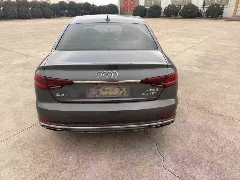 青岛19年奥迪A4L9