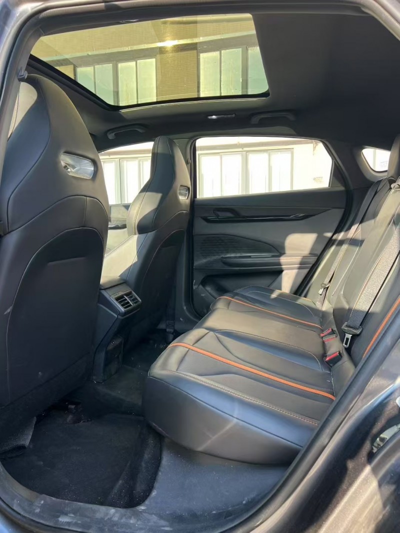 江门25年长安汽车UNI6