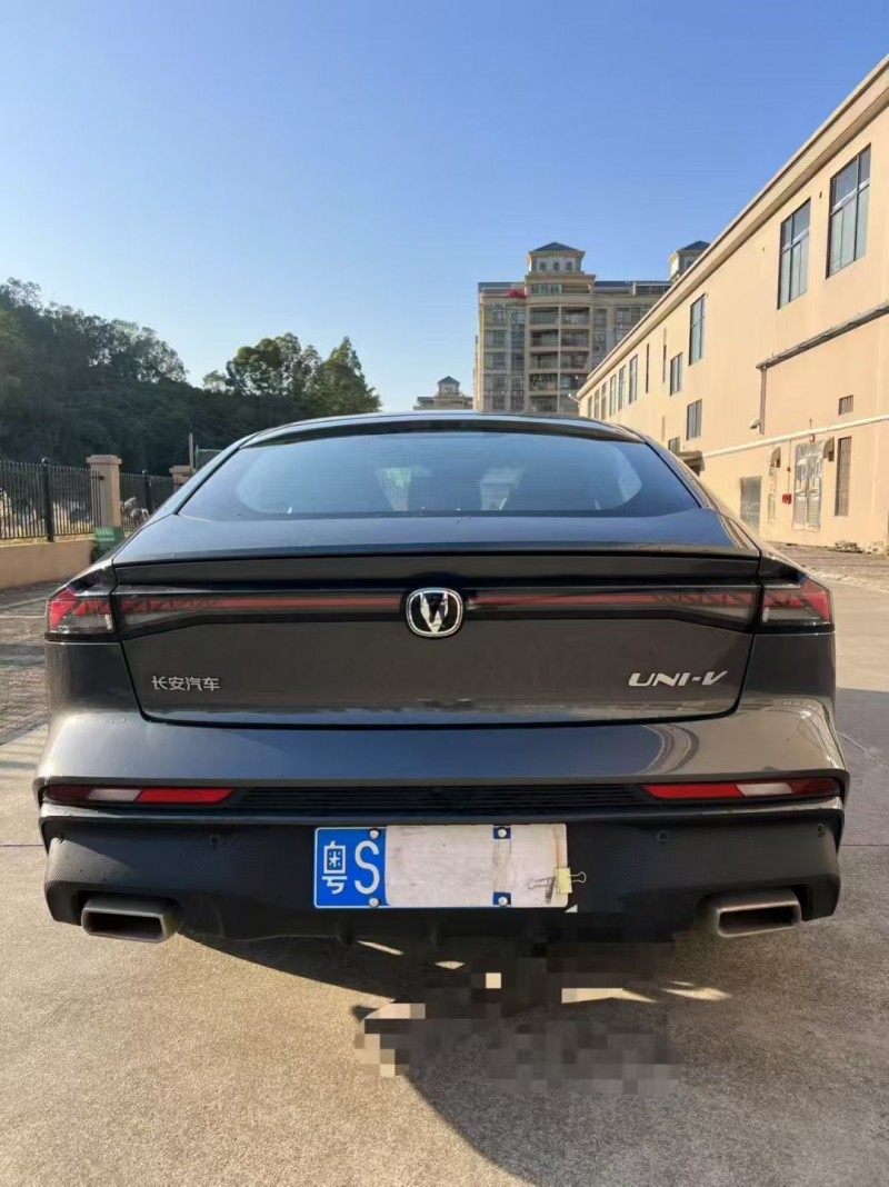 江门25年长安汽车UNI9