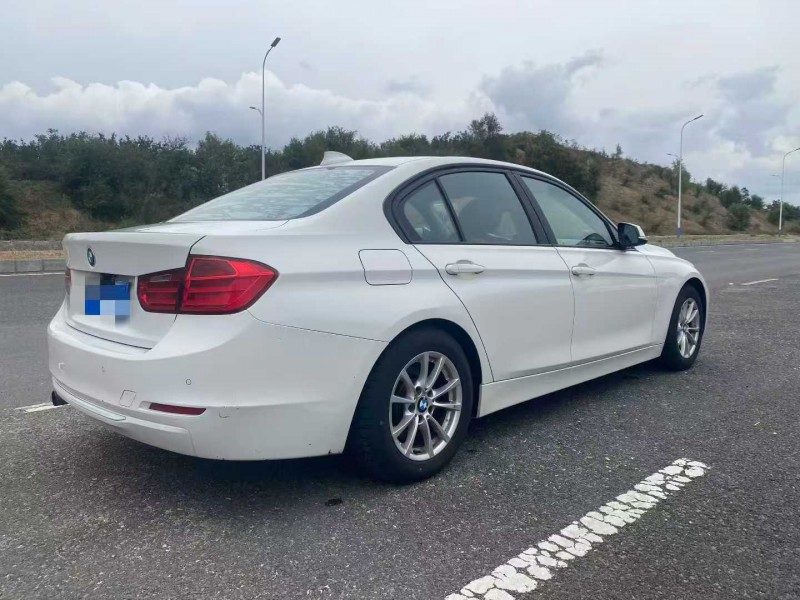 烟台13年宝马3系7