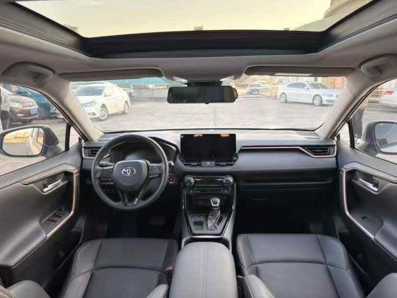 东莞25年丰田威兰达5