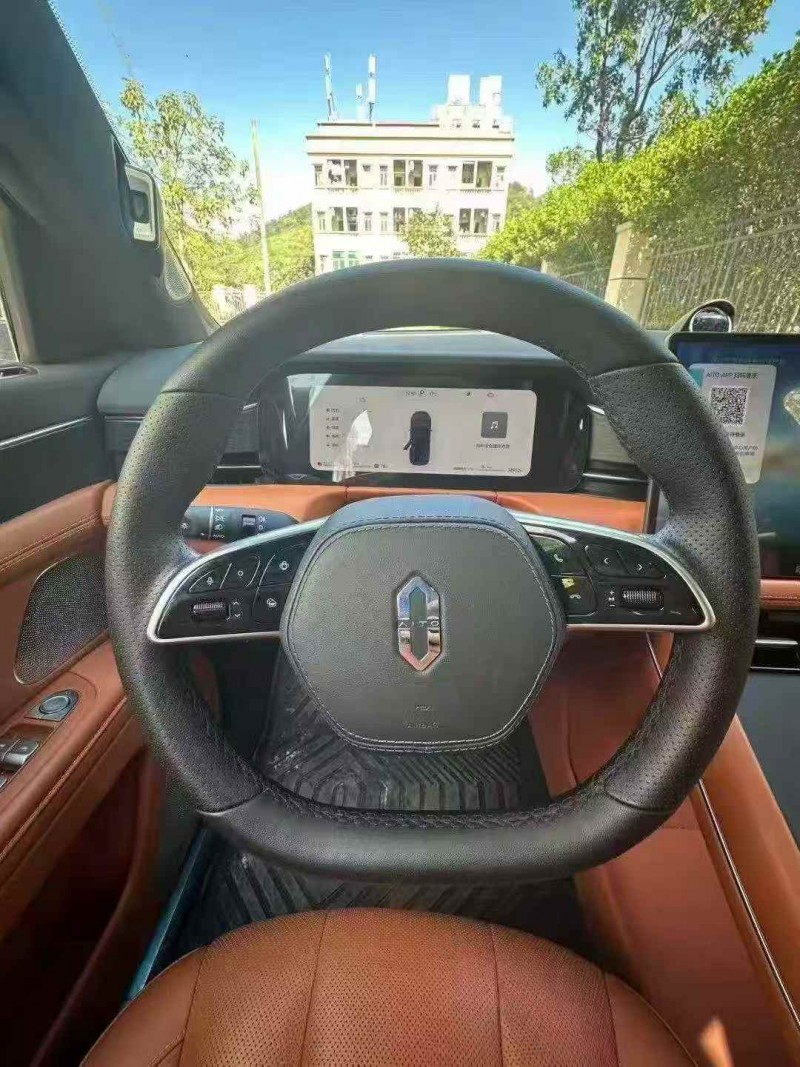 广州24年华为智选问界7