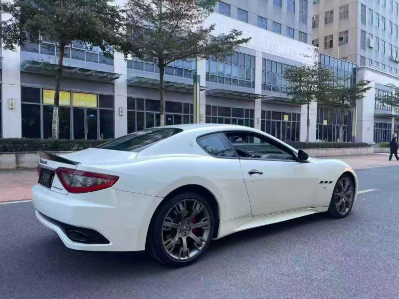 东莞15年玛莎拉蒂GT7