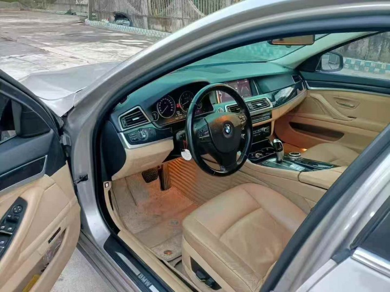 广州12年宝马5系7