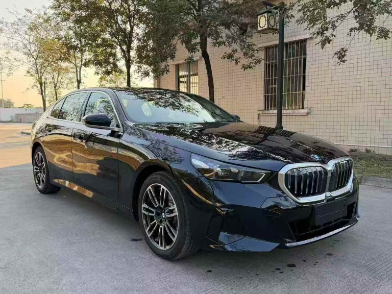 广州25年宝马5系2