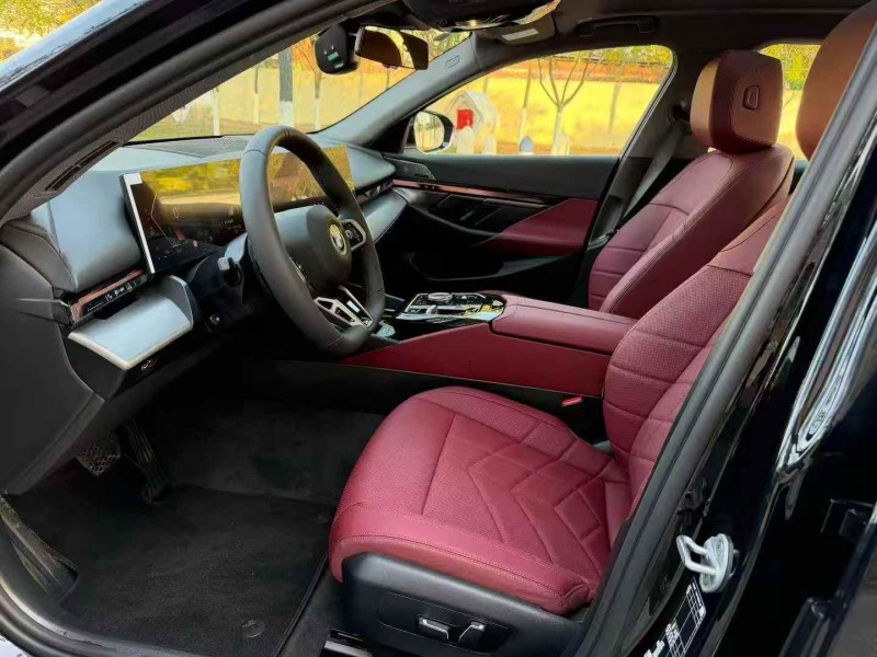 广州25年宝马5系4