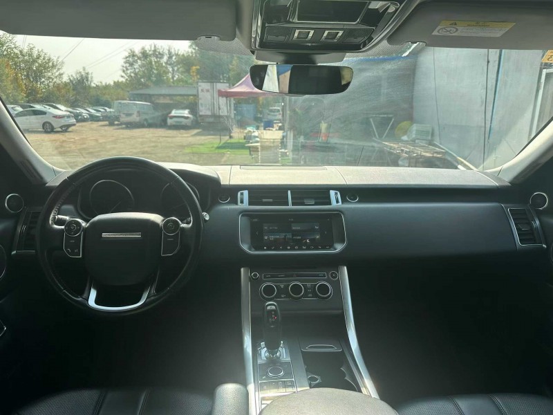 青岛17年路虎揽胜运动5