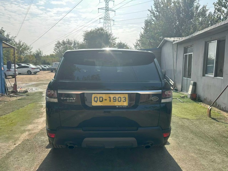 青岛17年路虎揽胜运动7