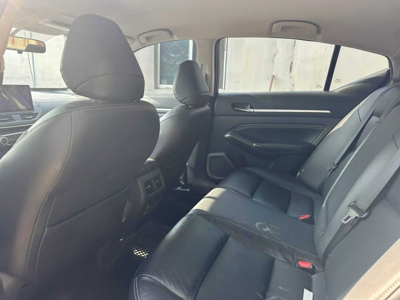 青岛22年日产天籁3