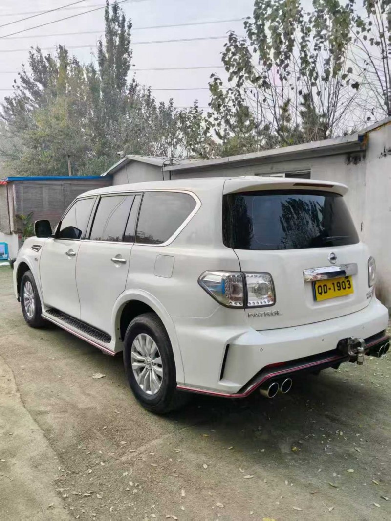 青岛18年日产途乐5