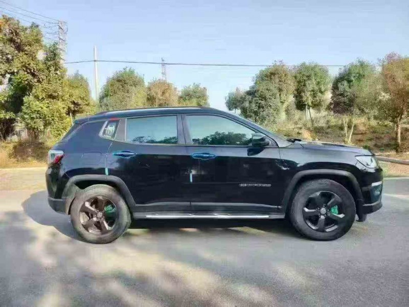 苏州19年Jeep指南者6