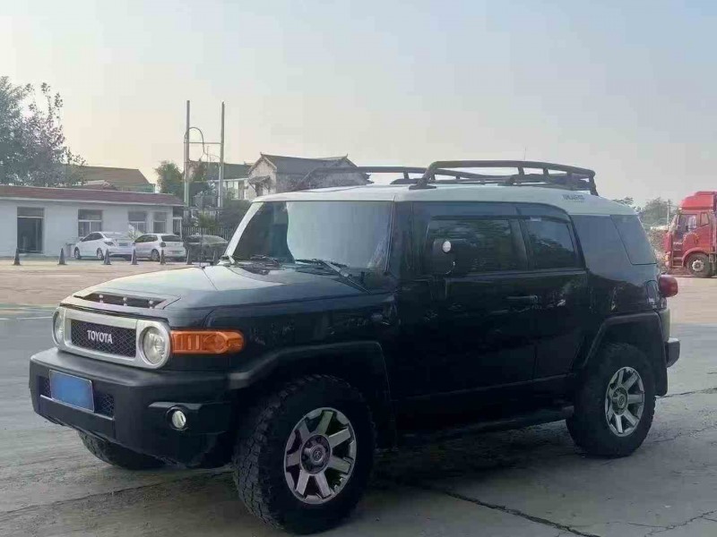 济宁20年丰田兰德酷路泽3