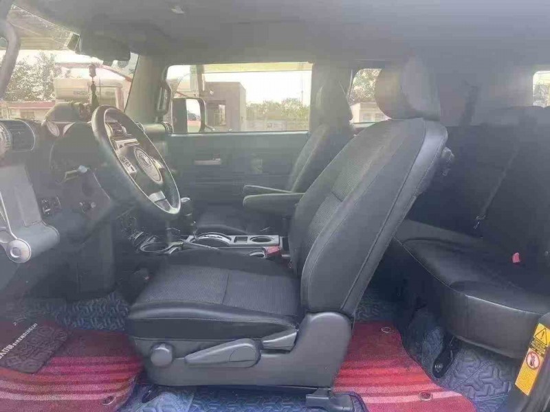 济宁20年丰田兰德酷路泽4