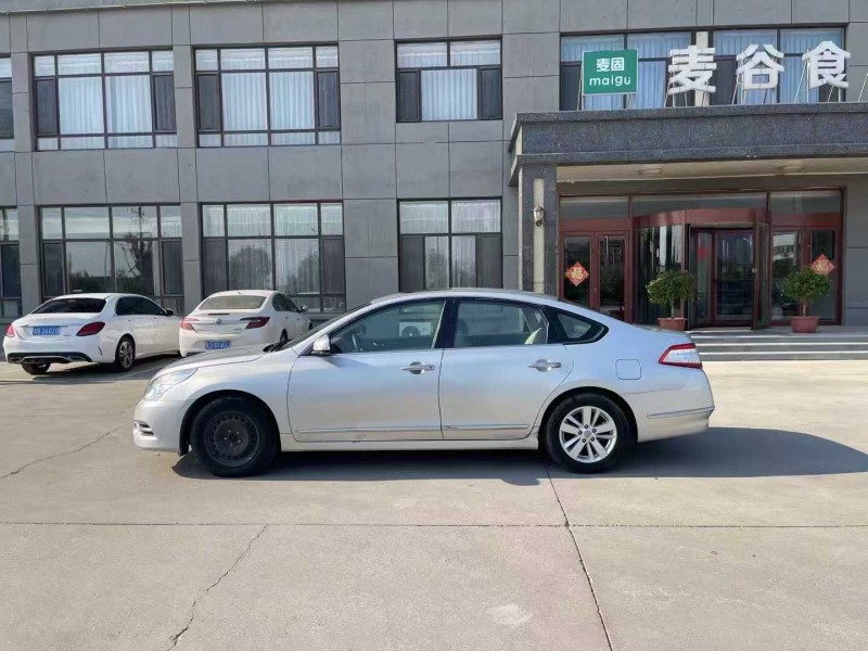 沧州11年日产天籁4