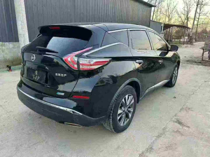 徐州18年日产楼兰8