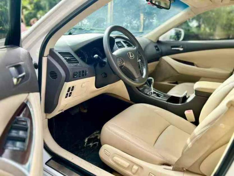 广州12年雷克萨斯ES6