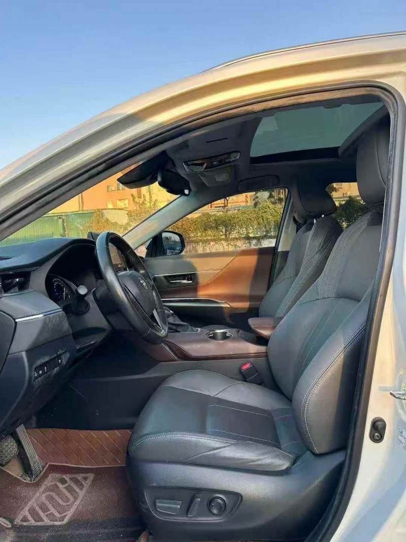 广州23年丰田凌放4